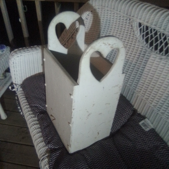 Clothes, Shoes, Home items, Car accessories, jewelry, tools, kitchen items, ect. - Picture 14 of 16